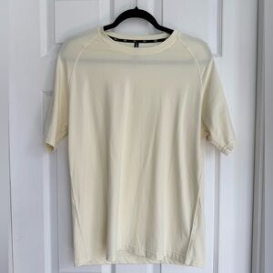 Men's Legends Yellow Short Sleeve Tee